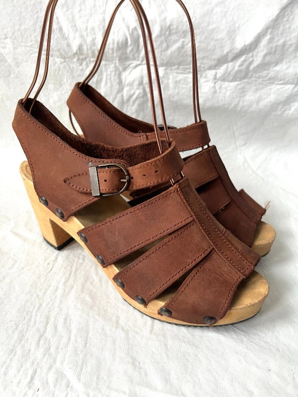 Swedish clog sandals 38 US 7 brown leather ankle strap wooden platform heeled